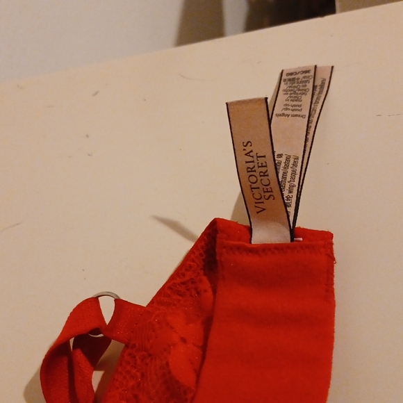 Bra, Victoria Secret, red bra, 36-C - Picture 2 of 4